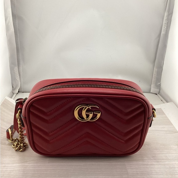 Gucci Red Crossbody Bag with Gold Accents - Picture 1 of 5
